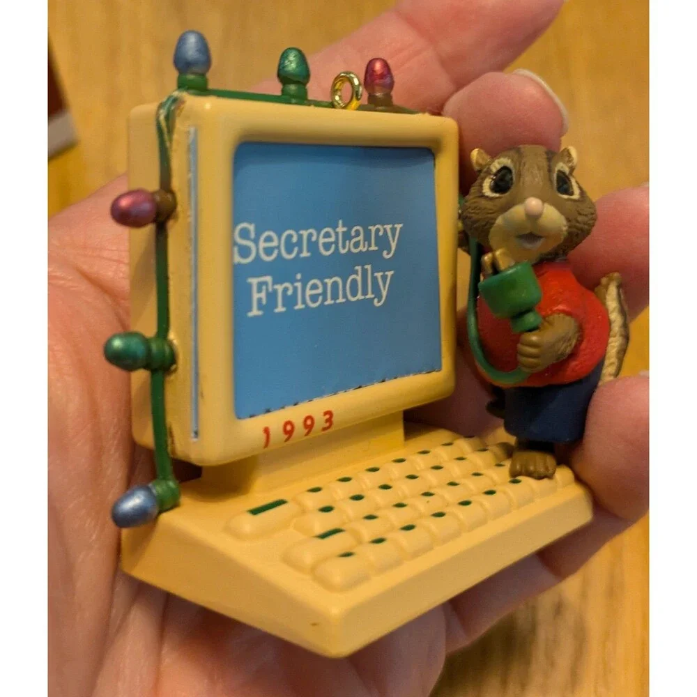Hallmark People Friendly Ornament 1993 - Chipmunk Computer Personalize Insert